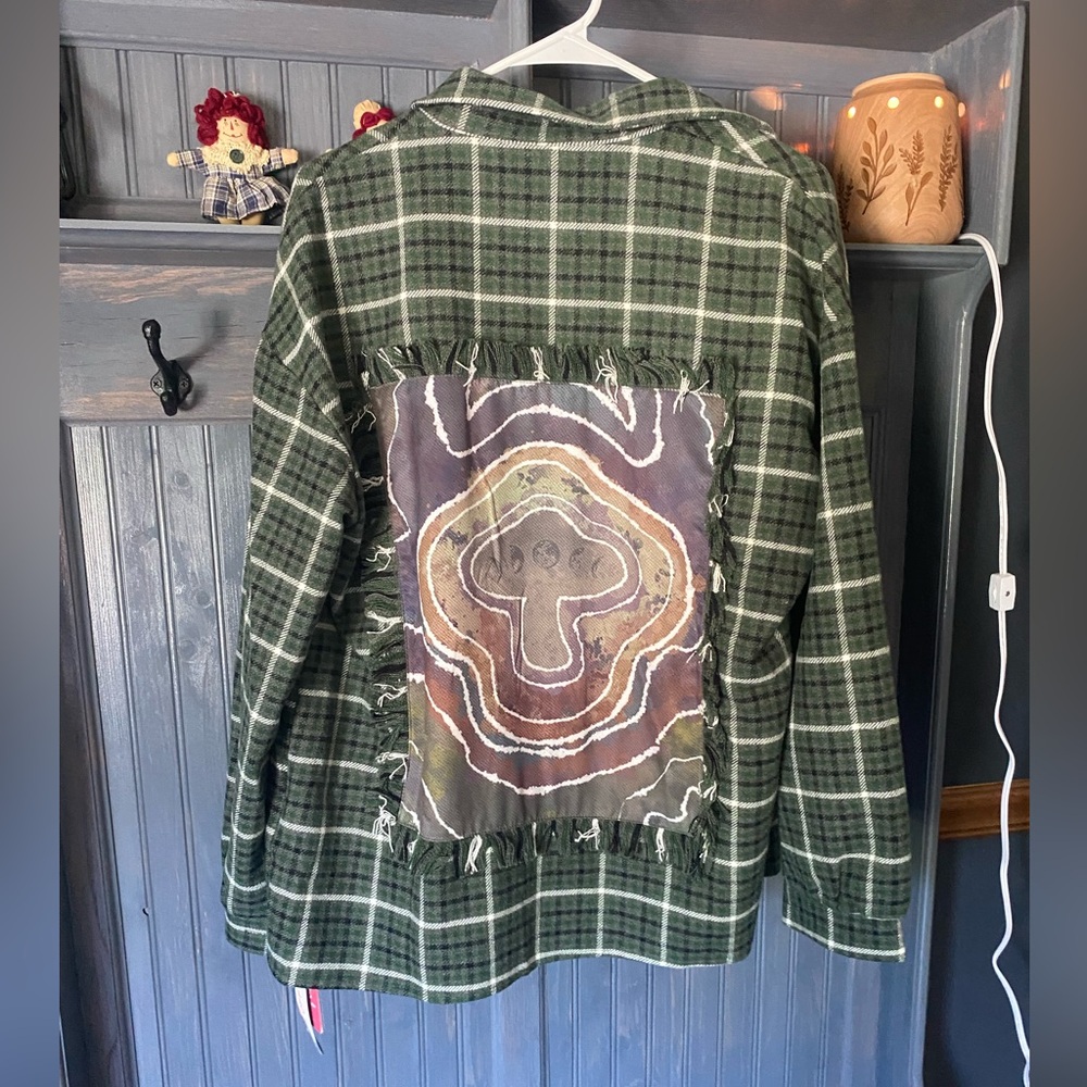 ROMWE Green Plaid Button Down Shirt with Artistic Patch